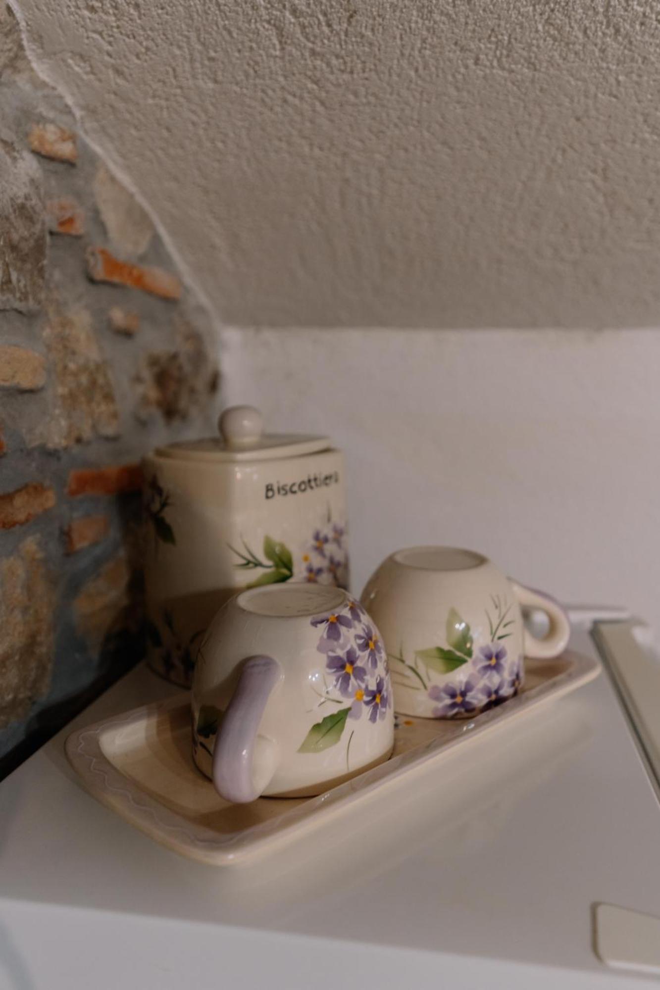 Sweet Room With A Terrace Roč 외부 사진