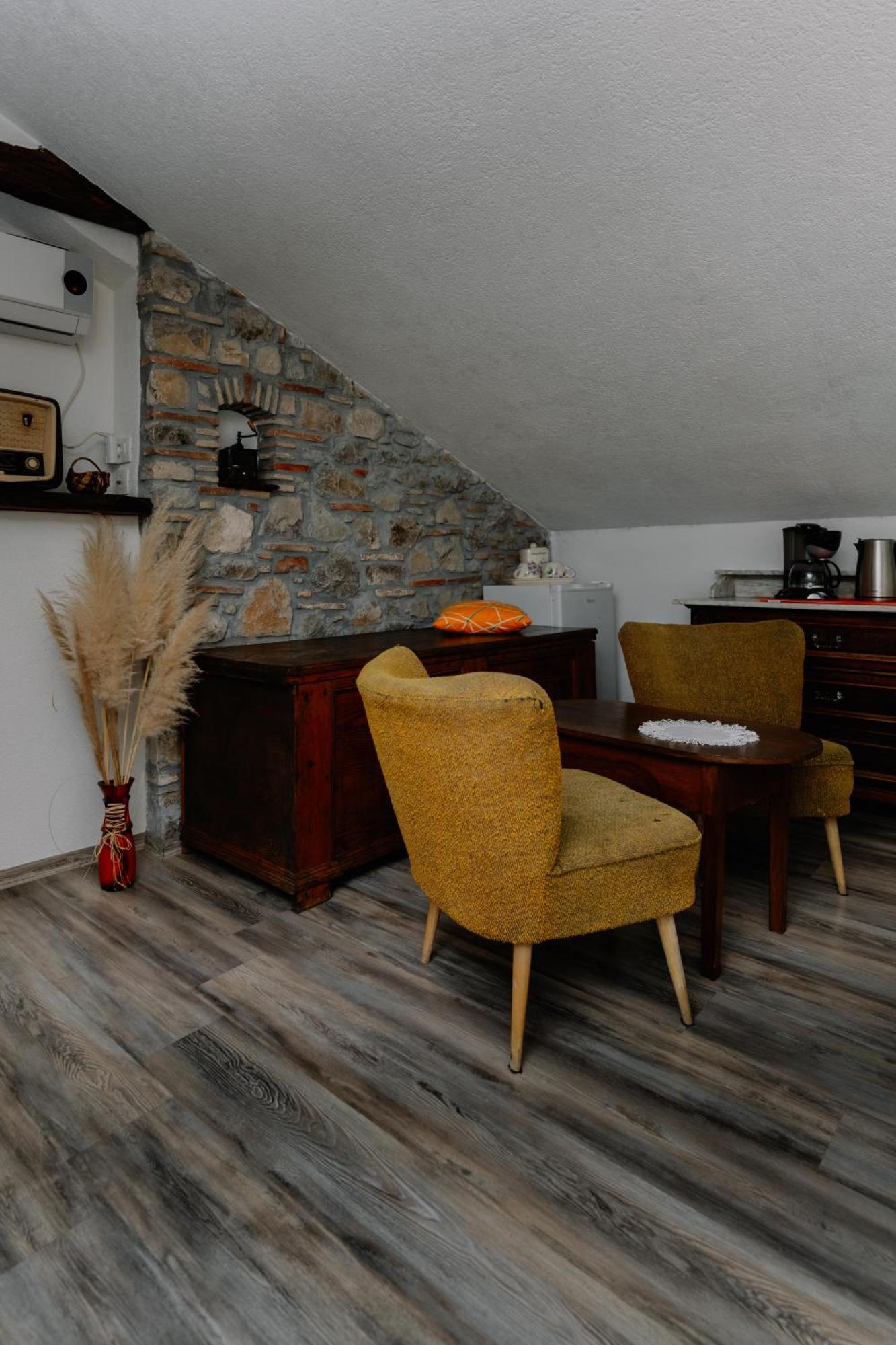 Sweet Room With A Terrace Roč 외부 사진